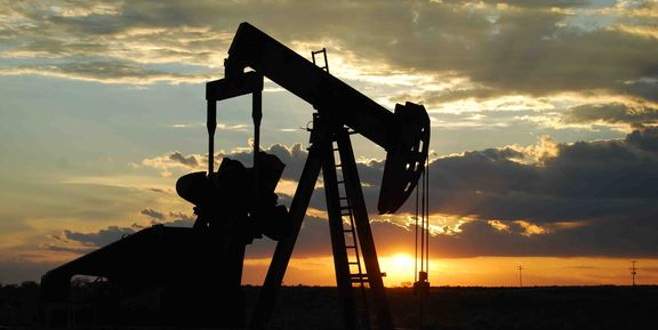 Ağustosta küresel petrol arzı düştü