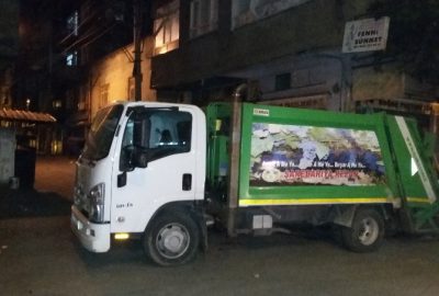 Diyarbakır’da Maskeli Grup Polise Patlayıcılarla Saldırdı