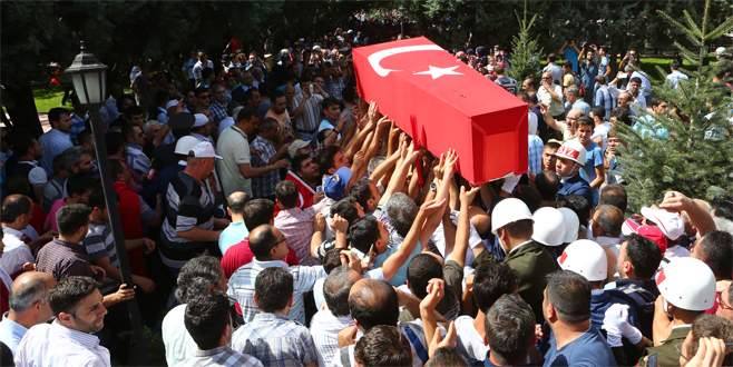 Şehitlerimize son görev