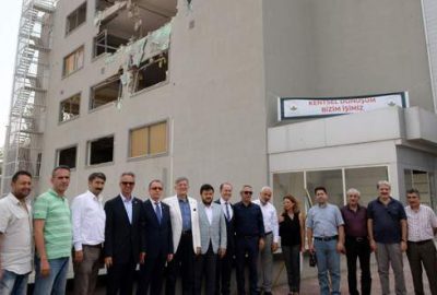 Kentsel dönüşüm için binasını kendisi yıktı