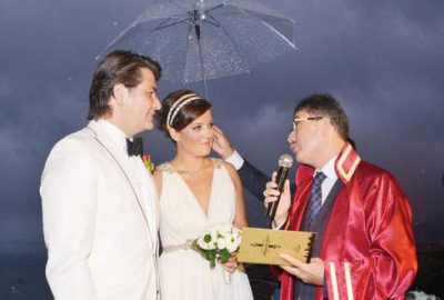 Yağmur altında ‘evet’ dedi