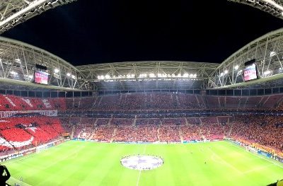 Arena’da Dev Koreografi