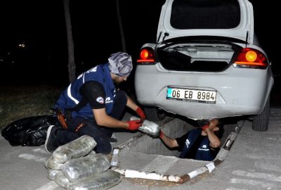 Otomobilin Tamponlarından Esrar Çıktı