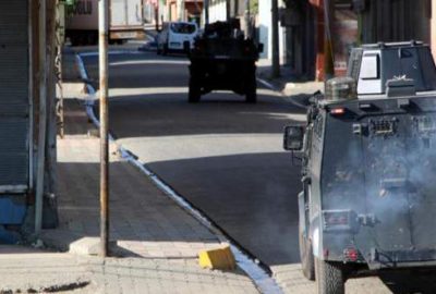 Yol kapatan PKK’lılarla çatışma çıktı: 1 ölü