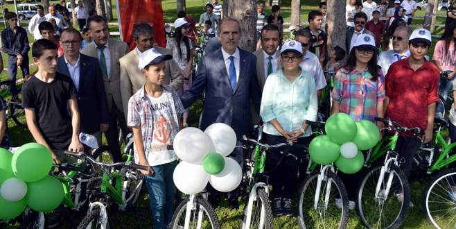 Büyükşehir’den şehit ve gazilerin çocuklarına bisiklet