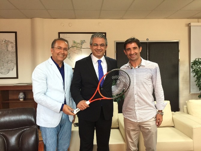 Teniste Marka Kent İzmir