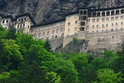 Sümela Manastırı kapatılıyor