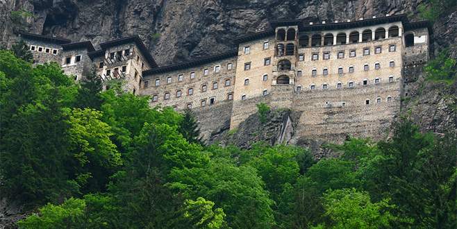 Sümela Manastırı kapatılıyor