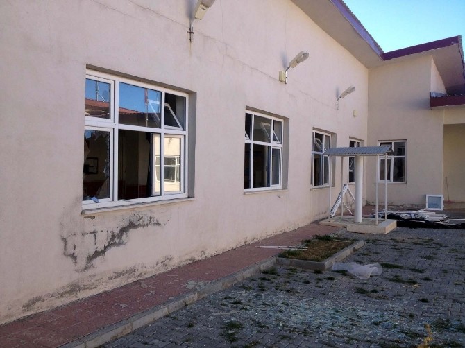 Bomba Yüklü Araçtaki Teröristler Parçalandı