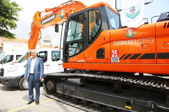 Torbalı Belediyesi, Alt Yapı Araç Filosunu Genişletti