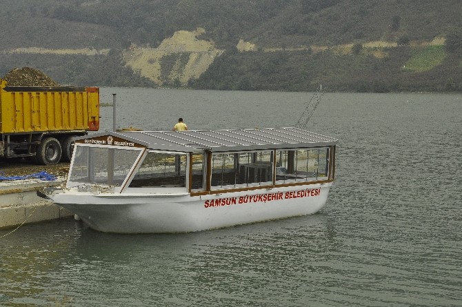 Büyükşehir’den Ayvacık Baraj Gölü’ne Küçük Gezi Teknesi