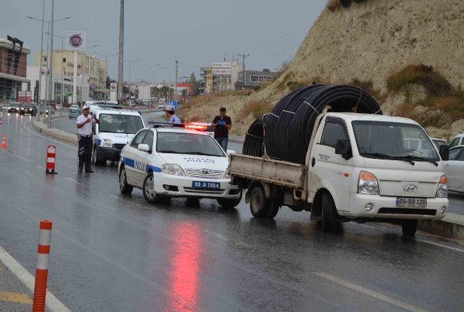 Kuşadası çevre yolu yine can aldı. Kuşadası’nda meydana gelen trafik