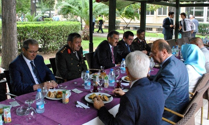 Aydın Protokolü Bayramlaştı