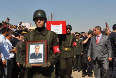 Şehit uzman çavuş Kürtçe ağıtlarla uğurlandı