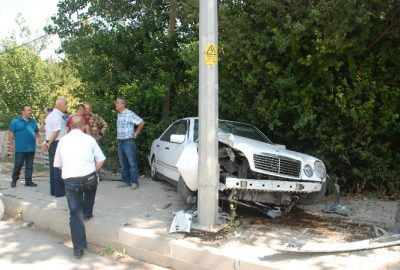 Yola Çıkan Köpek Kazaya Neden Oldu: 3 Yaralı
