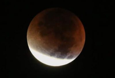 ‘Süper Ay’ tutulması gerçekleşti