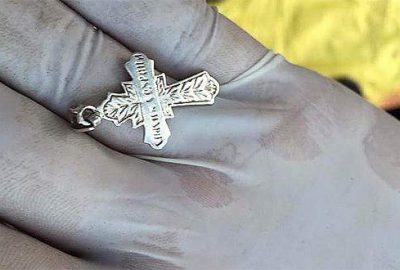 Öldürülen teröristin boynundan haç işareti çıktı