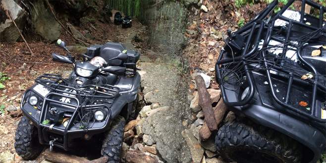 ATV’lerle dağa tırmananları jandarma kurtardı