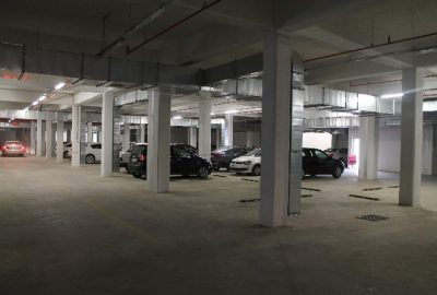 Hastanenin Kapalı Otoparkı Hizmet Veriyor