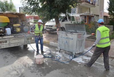 Ereğli’de Çöp Konteynerleri Dezenfekte Ediliyor