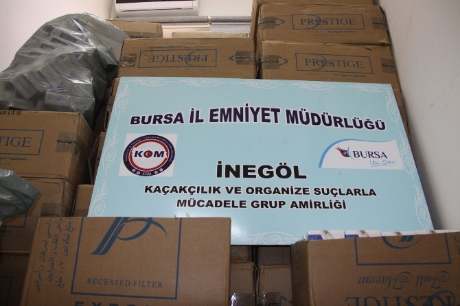 Abla-kardeş 30 Bin Paket Kaçak Sigara İle Yakalandı