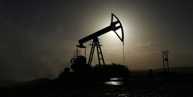 Petrol yatırımlarında tarihin en büyük düşüşü