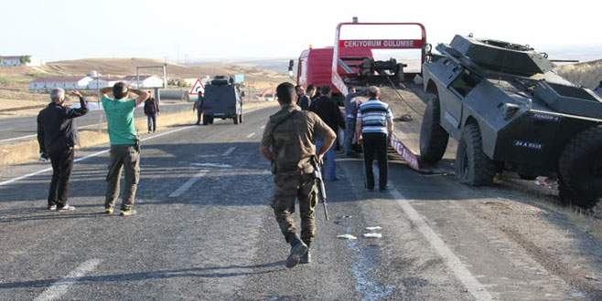 Zırhlı polis aracı kamyonetle çarpıştı: 1 şehit, 11 yaralı