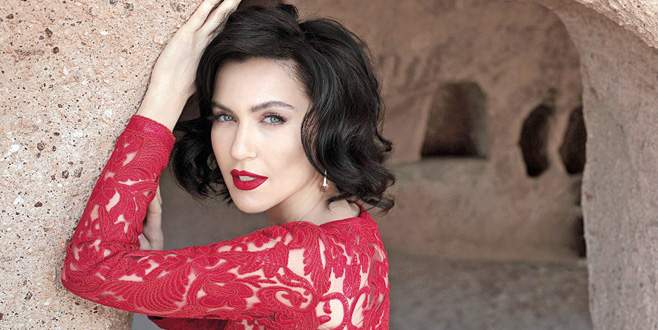 Her telden söyleyecek