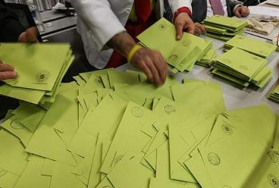 Gümrük kapılarında oy kullanma işlemi başladı