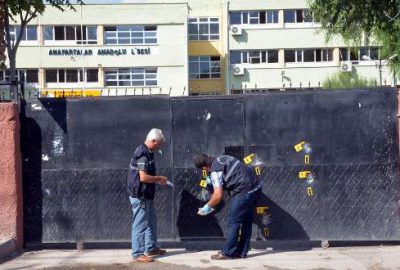 Av tüfeğiyle liseye saldırdılar!