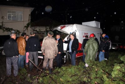 Yalova’da Milletvekili Adayları Faciadan Kurtuldu