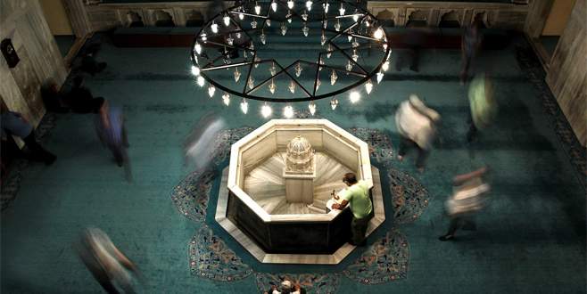 Yıldırım fotoğraflarla ölümsüzleşti