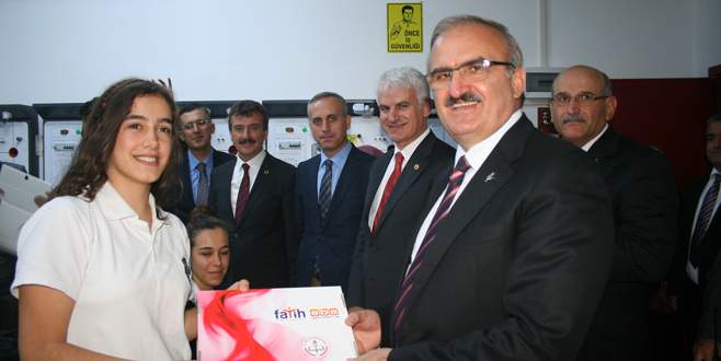 Eğitime bir okul daha