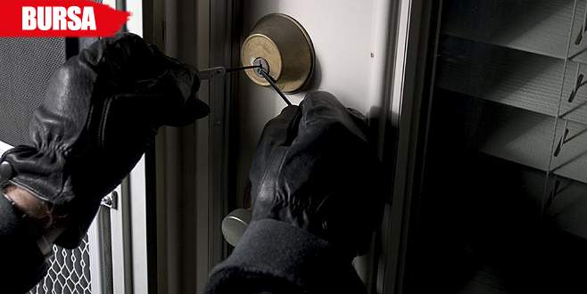 1 ayda 8 iş yeri soydu