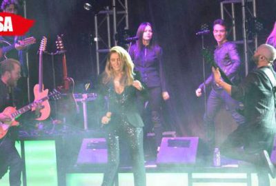 İki kez konserini iptal eden Sıla hayranlarıyla buluştu