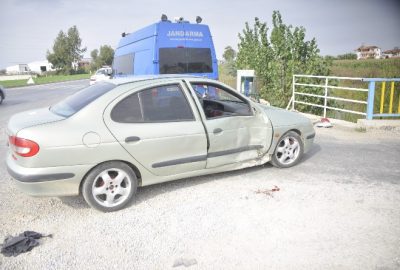 Manavgat’ta Motosiklet İle Otomobile Çarpıştı: 1 Yaralı