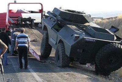Bingöl’de zırhlı araç devrildi: 1 şehit, 2 yaralı