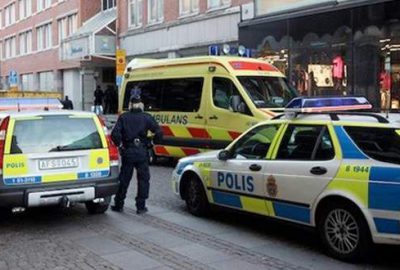 Okulda kılıçla saldırı: 3 ölü