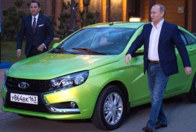 Putin, Lada’nın yeni modelini denedi