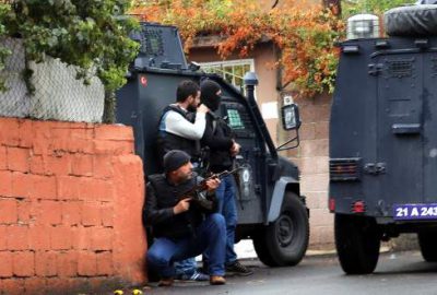 Diyarbakır’da şiddetli çatışma: 2 polis şehit