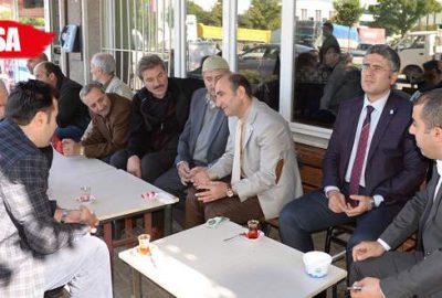 Başkan Edebali mahallelerde kentsel dönüşümü anlatıyor