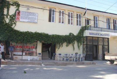 Burhaniye’de Belediye Eski Binası Tescile Değer Bulunmadı