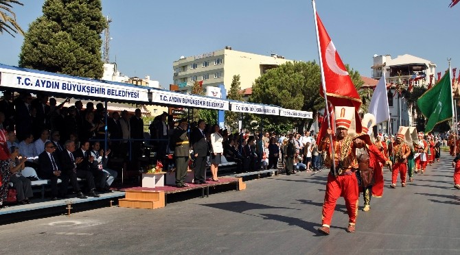 29 Ekim Kutlamaları Nedeniyle Aydın’da Trafiğe Kapatılacak Yollar Açıklandı