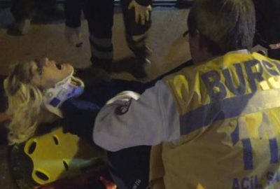 Kaza geçiren kadının yürek burkan çığlıkları