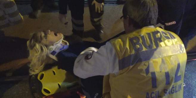 Kaza geçiren kadının yürek burkan çığlıkları