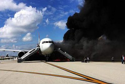 Kalkışa hazırlanan uçak alev aldı: 7 yaralı
