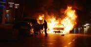 Bursa’da alev alan araç diğer araçları da yaktı