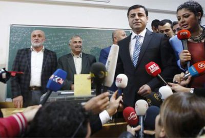 Selahattin Demirtaş oyunu kullandı