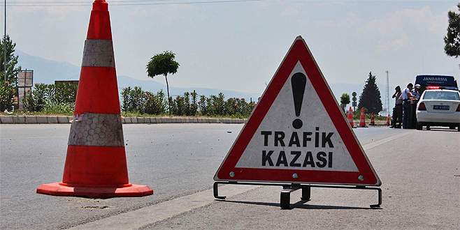 Bursa’da 3 araç birbirine girdi: 1 ölü