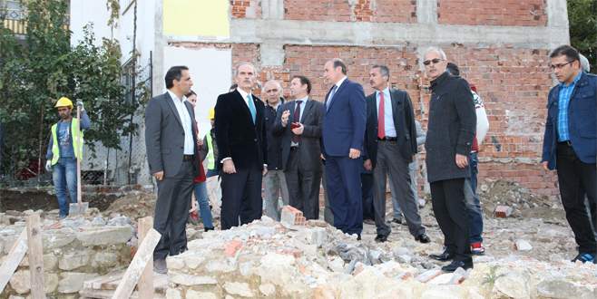 520 yıllık tarihi olan medresede sona doğru